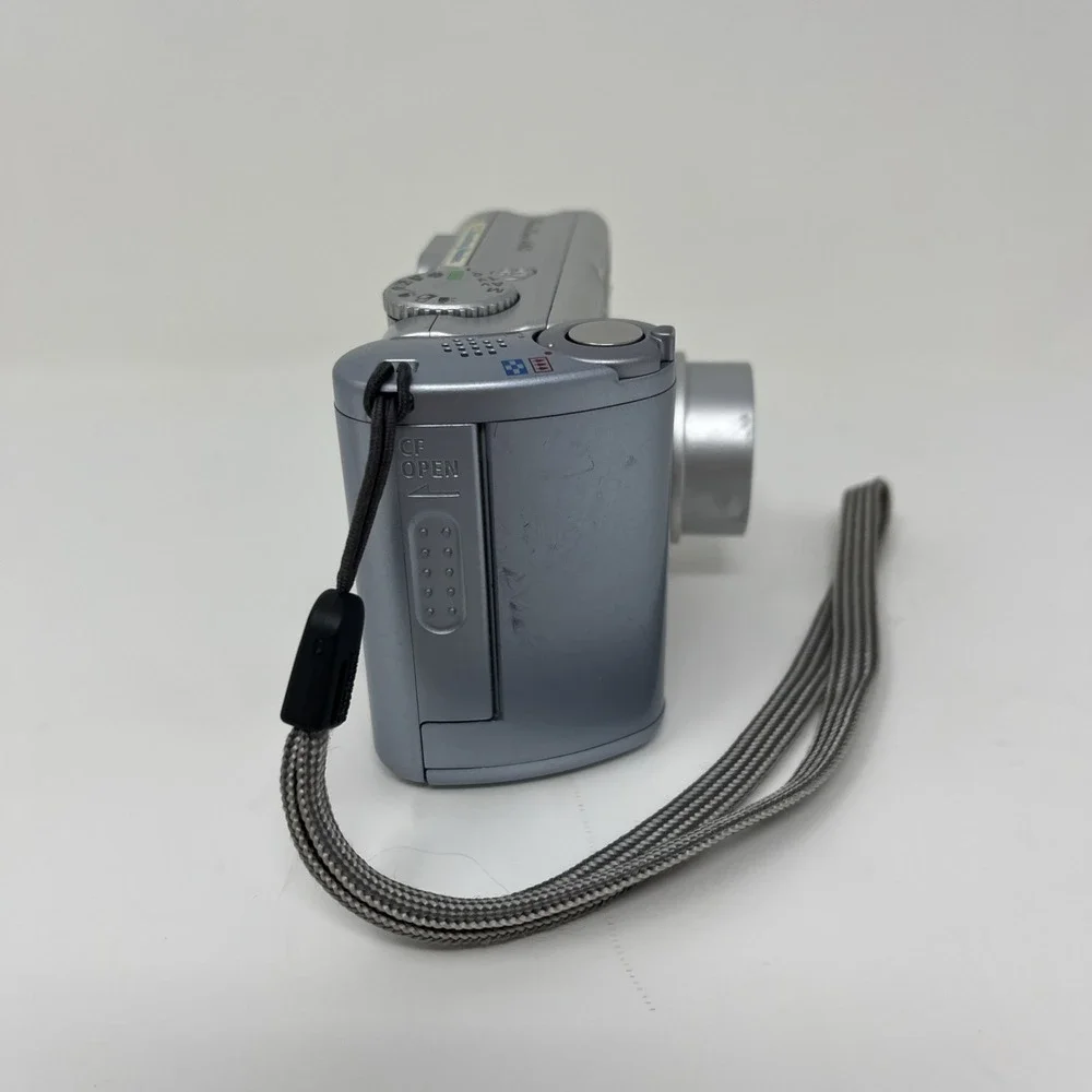Canon PowerShot A60 2.0MP Digital Camera Silver 256MB CF Card Bundle - FOR PARTs